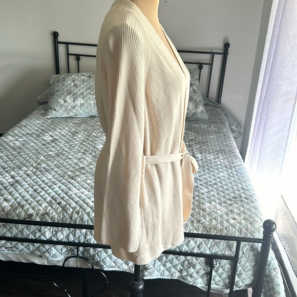 NWT Cardigan - Picture 3 of 7